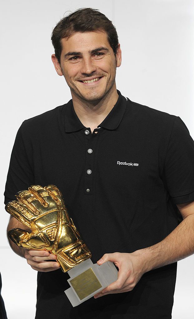 Casillas cùng danh hiệu găng tay vàng